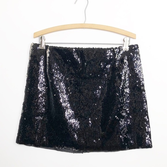 Free People One size 8 & 10 NWT camo sequin mini skirt - Picture 5 of 14